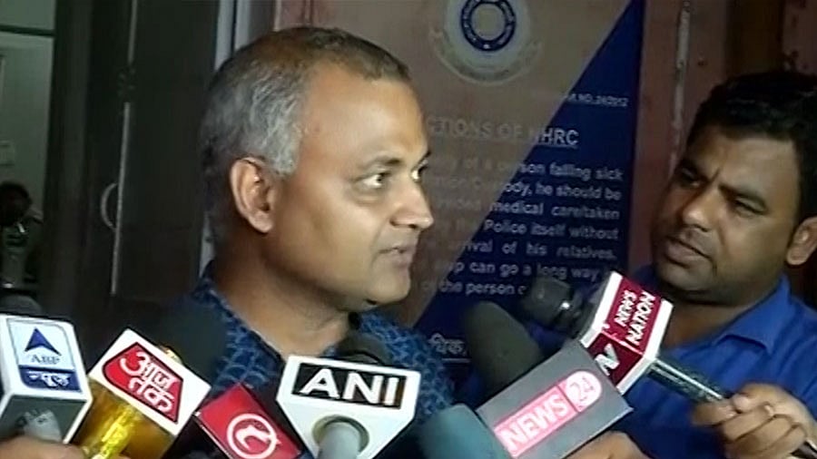 AAP MLA Somnath Bharti outside Dwarka North Police Station where he surrendered on Wednesday. (Photo: ANI screengrab)