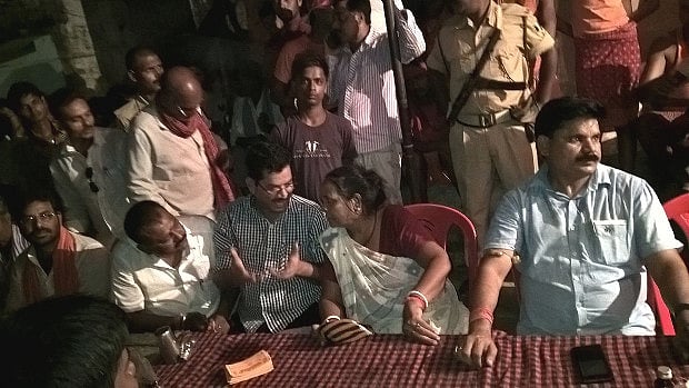 A former sweeper from a Mahadalit–or lowest of the low–castes, Bhagirathi Devi (centre), is among 28 female MLAs from Bihar contesting the forthcoming assembly election. (Photo: Bhagirathi Devi/Nityanand Kumar)