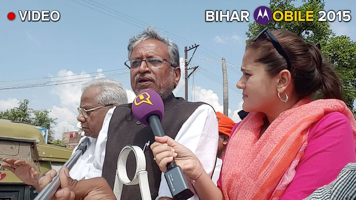 BJP leader Sushil Modi in an exclusive velfie interview with <b>The Quint</b>. (Photo: <b>The Quint</b>)