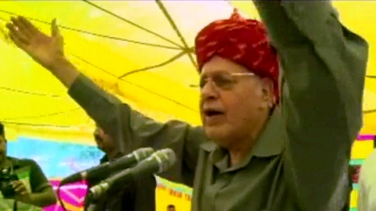 NC President Farooq Abdullah sings and dances for Vaishno Devi shrine-bound pilgrims. (Photo: ANI screengrab)