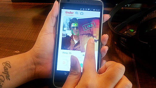 Swipe right to match (Photo: <b>The Quint</b>)
