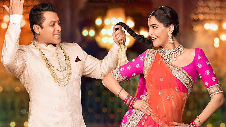 Salman Khan and Sonam Kapoor in <i>Prem Ratan Dhan Payo</i> (Photo:<a href="https://twitter.com/prdp/media"> twitter.com/prdp</a>)