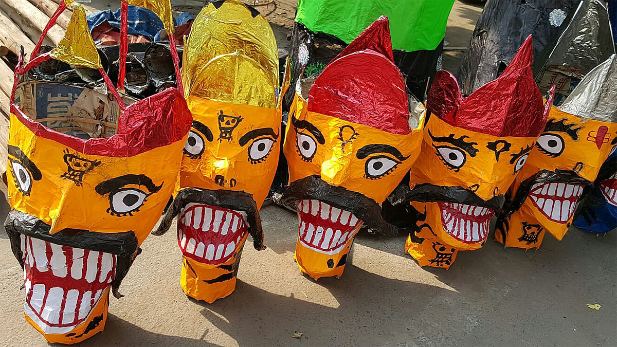 Ravan means big business in Delhi’s Tagore Garden. (Photo: <b>The Quint</b>)