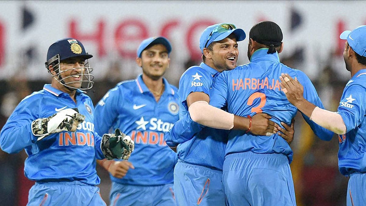 Indian players the wicket of Quinton De Kock during the Indore ODI. (Photo: PTI)