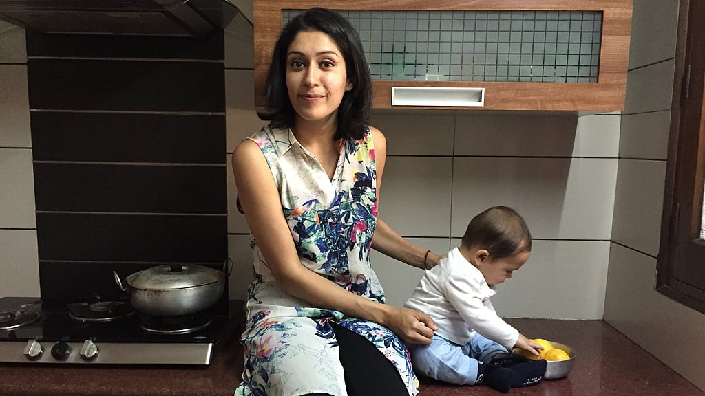 The proud mommy with her Littloo. (Photo: Simrat Ghuman) 