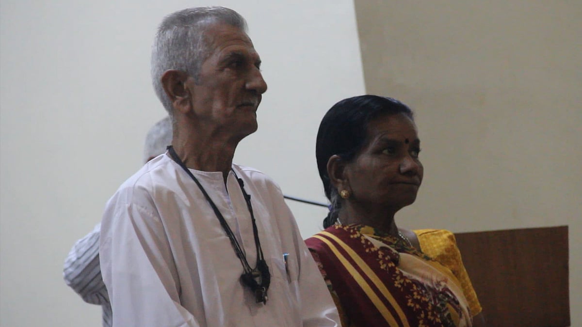 A couple at the ‘Live-In Sammelan’ in Ahmedabad on Sunday. (Photo: <b>The Quint</b>)