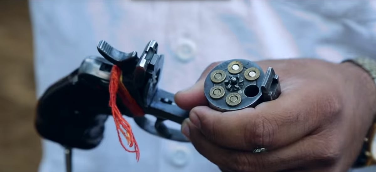 Young Olympic aspirants are being encouraged to keep weapons. Hindu Fringe groups insist that licenses are a ‘non-issue’. (Photo: <b>The Quint</b>)