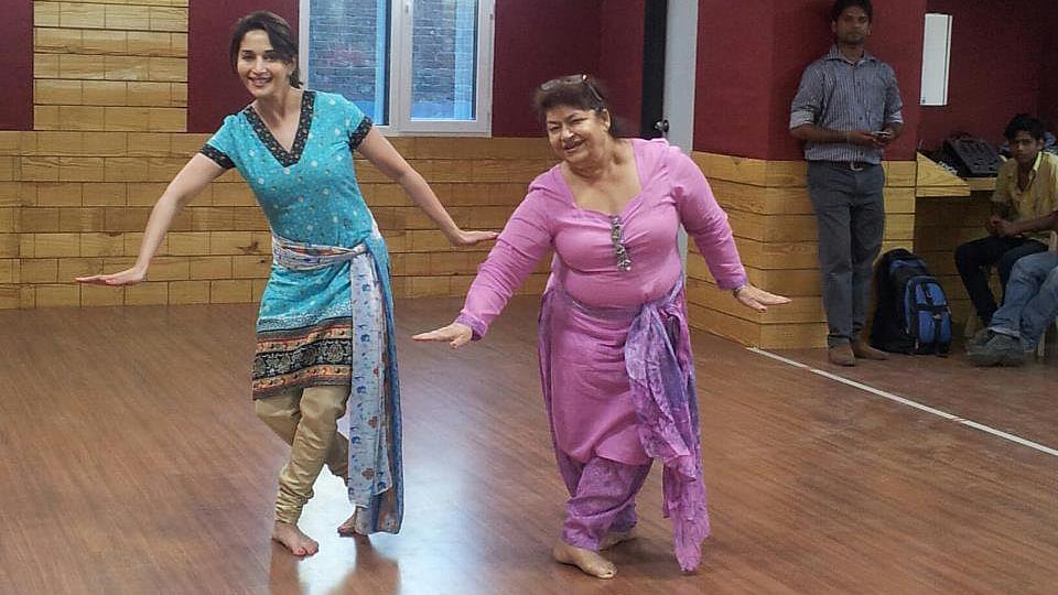 Madhuri Dixit matches steps with Saroj Khan&nbsp;