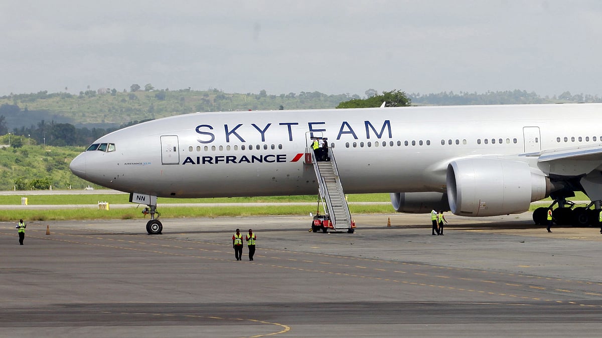  An Air France flight from Mauritius diverted and safely made an emergency landing at Kenya’s port city of Mombasa after its crew alerted its captain to a suspicious device in one of its toilets. (Photo: Reuters)