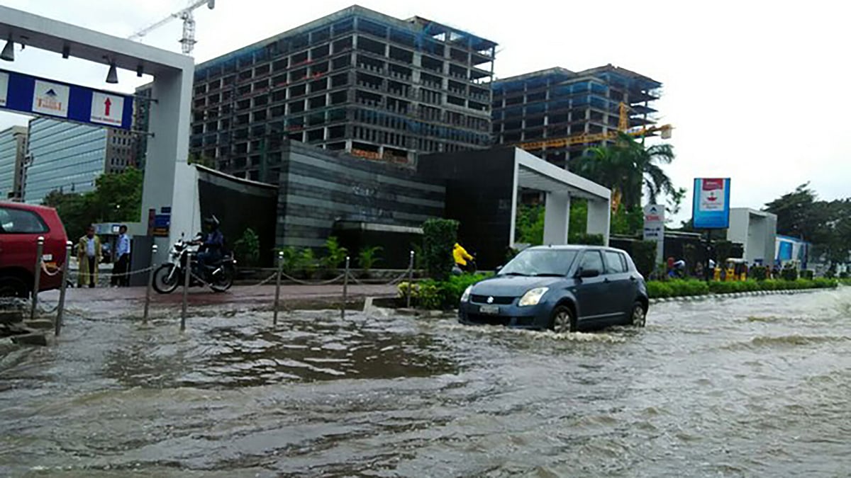 Outside an IT park in Vadapalani, Chennai. (Photo: Jim Frazer Henry) 