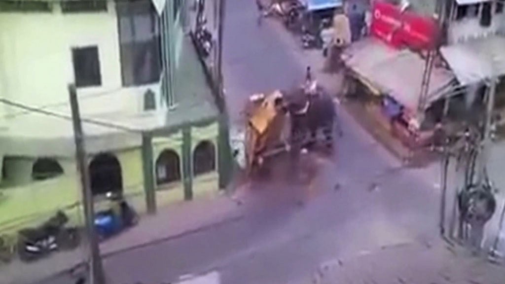 An elephant goes on a rampage in Kerala. (Photo: AP screengrab)