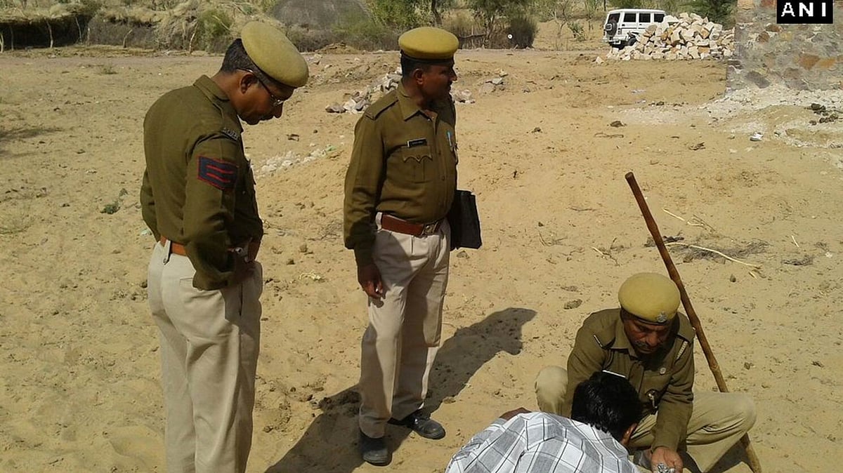 A Sukhoi 30 fighter aircraft of the Indian Air Force today shot down an “unidentified” balloon shaped object in Barmer district of Rajasthan after the IAF radar picked it up.&nbsp;(Photo: Twitter/<a href="https://twitter.com/ANI_news/status/691902974579326977">ANI</a>)