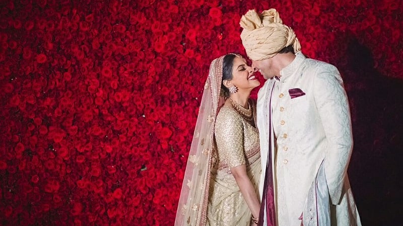 Asin Thottumkal and Rahul Sharma make a blissful couple (Photo: Joseph Radhik)