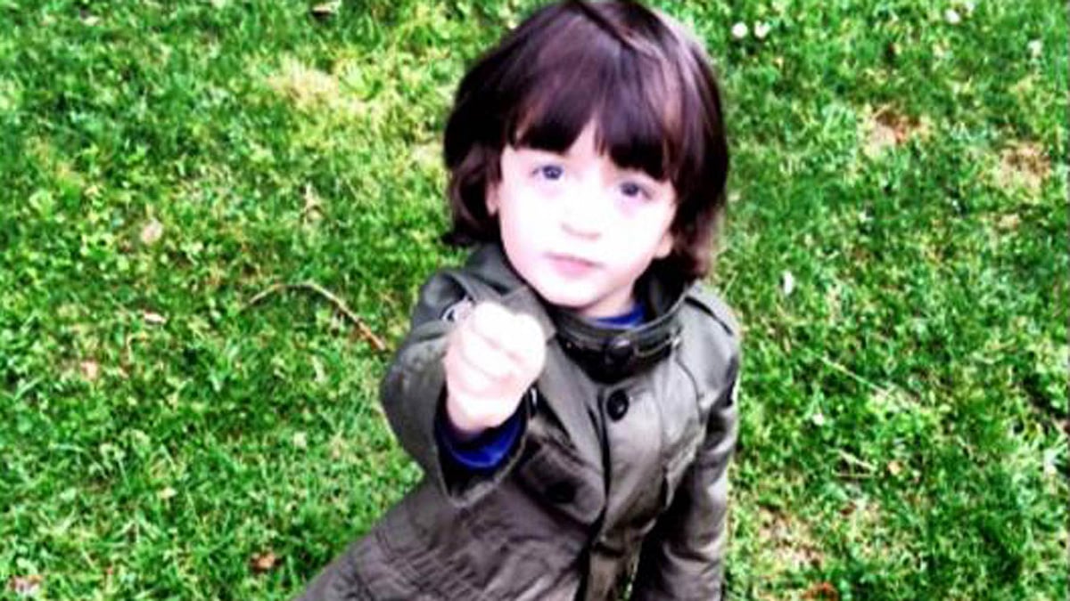Shah Rukh Khan’s youngest son AbRam. (Photo Courtesy: <a href="https://twitter.com/iamsrk/status/611122895725563904">Shah Rukh’s Twitter Page</a>)