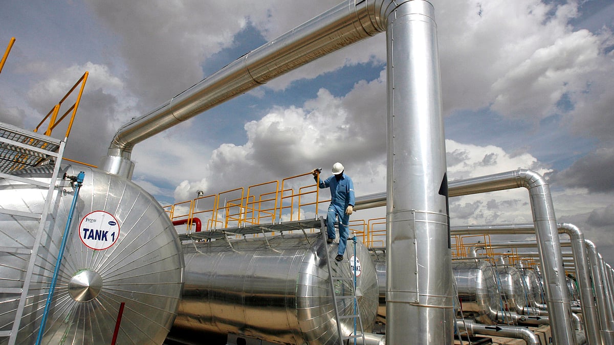 <div class="paragraphs"><p>  Facility for crude oil in India.</p></div>