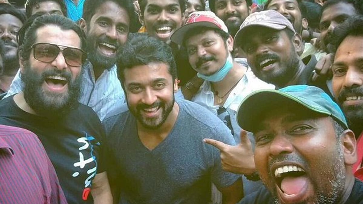 Kaushik, Prabhas and Vikram. (Photo Courtesy: <a href="https://twitter.com/Lmkmoviemaniac?ref_src=twsrc%5Egoogle%7Ctwcamp%5Eserp%7Ctwgr%5Eauthor">Twitter</a>)