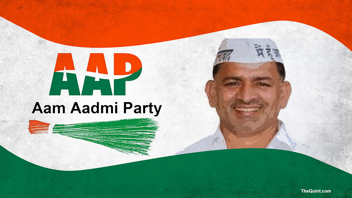 Vikaspuri AAP MLA Mahendra. (Photo altered by <b>The Quint</b>)