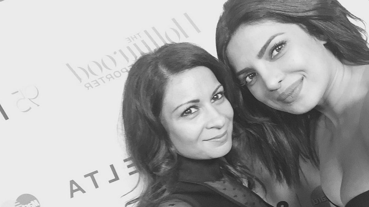 Priyanka Chopra with her manager Anjula Acharia-Bath. (Photo Courtesy: <a href="https://twitter.com/anjulaacharia/status/703851529074180096">Twitter.com/@anjulaacharia</a>)