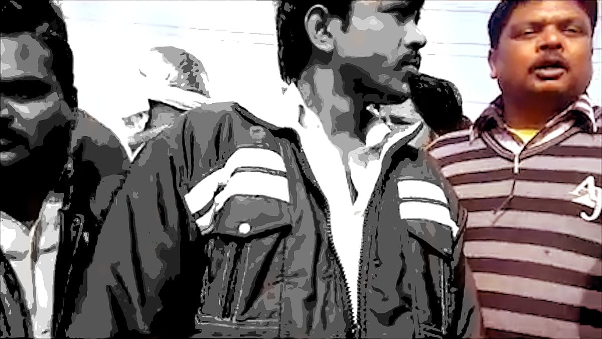 Total apathy towards the general public was witnessed from MCD workers during their protest on Wednesday. (Photo altered by <b>The Quint</b>)