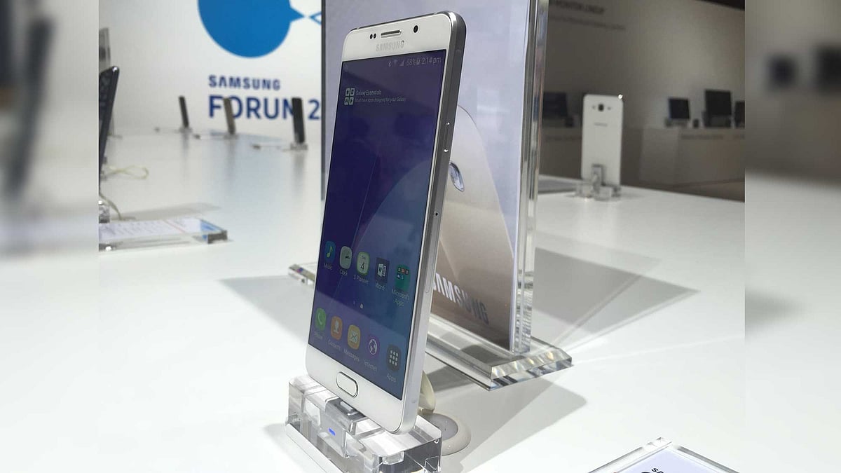 Samsung Galaxy A7 (2016). (Photo: <b>The Quint</b>)