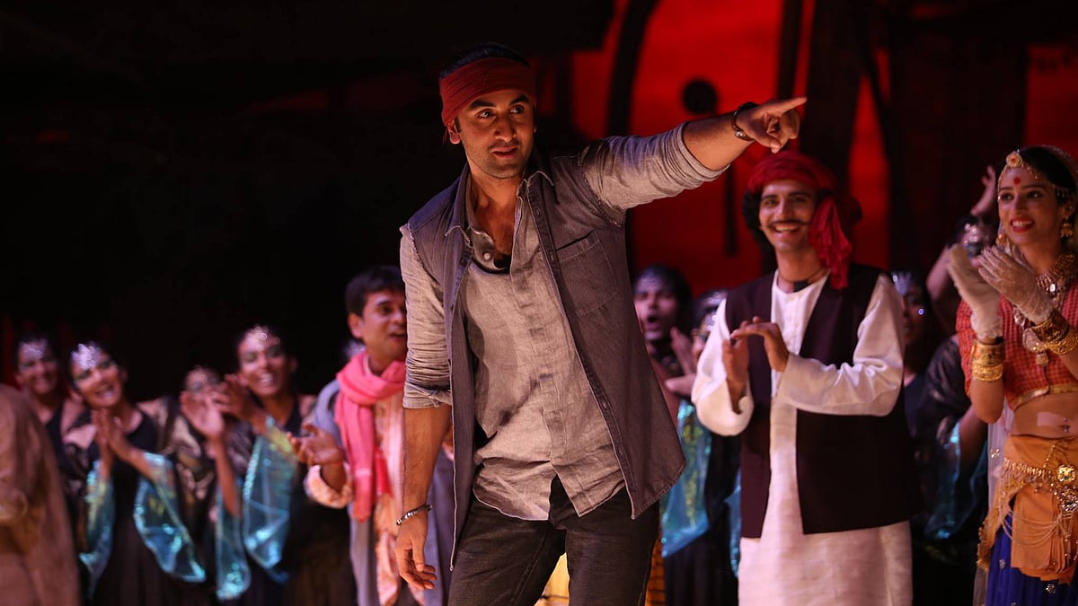Much like Ranbir Kapoor’s act in <i>Tamasha</i>, storytellers in India are enchanting kids and adults alike. (Photo Courtesy: <a href="https://www.facebook.com/TamashaOfficial/photos/pb.946795045338324.-2207520000.1456133459./1081401265211034/?type=3&size=2048%2C1592&fbid=1081401265211034">Facebook/Tamasha</a>)