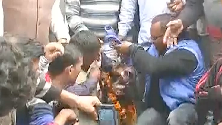 The MCD officials continued their protests against the Delhi govt on the tenth consecutive day. (Photo: ANI screengrab)