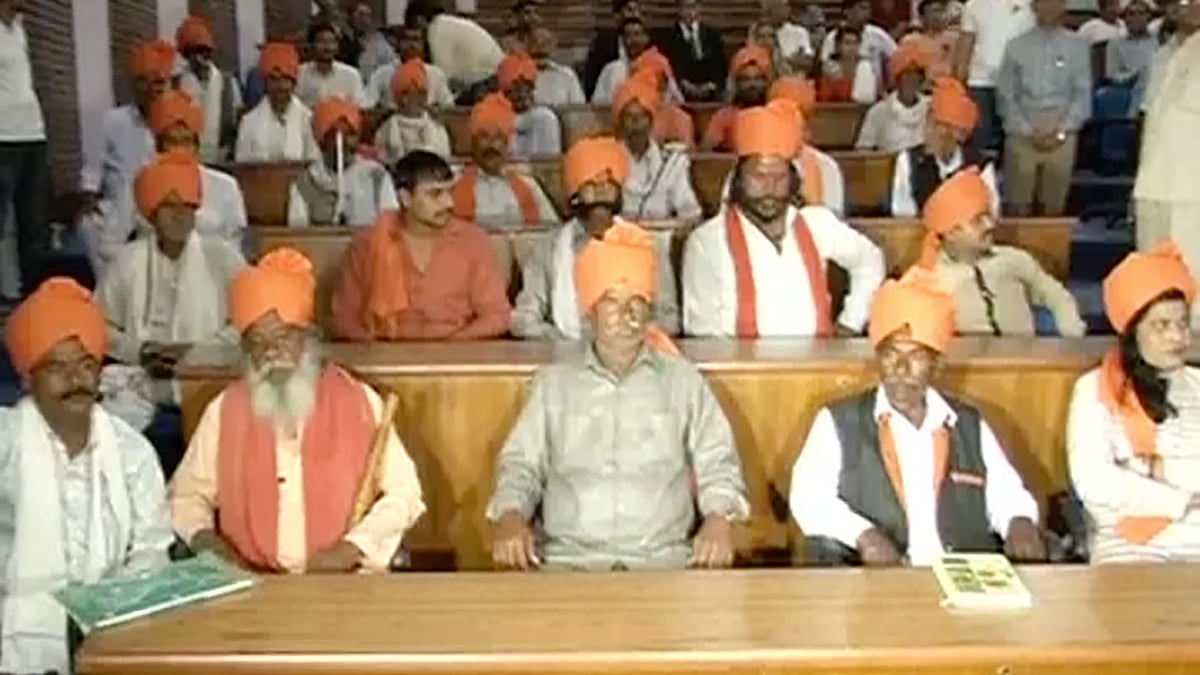 The dacoits-turned-forest activists at the Jaipur event. (Photo: ANI)