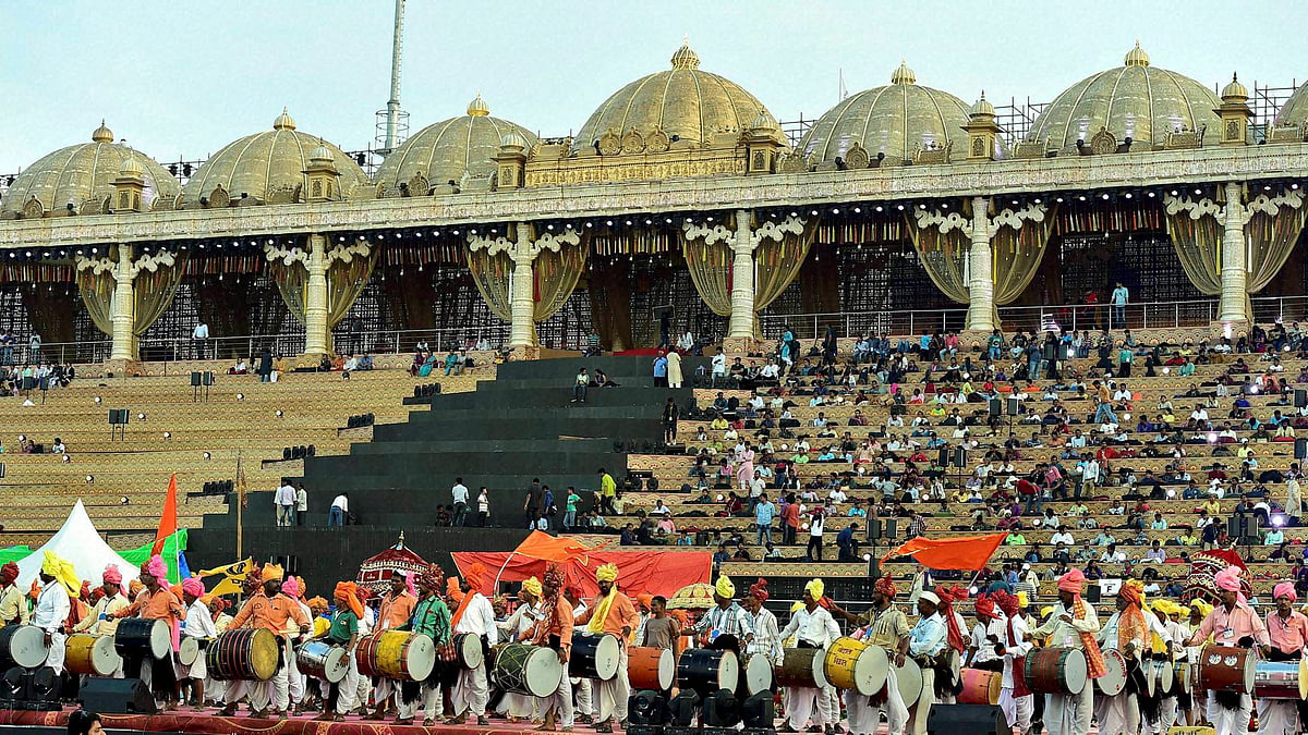 Artists rehearse on the eve of the three-day World Peace Festival being organised by Art of Living Foundation in New Delhi on Thursday. (Photo: PTI)&nbsp;