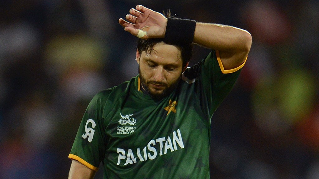 “My daughters are very precious to me,” scribbled Shahid Afridi in his defence.