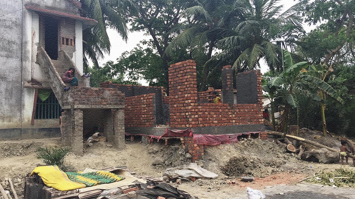 Half-constructed houses now dot the Muslim localities in Nandigram. (Photo: <b>The Quint</b>/Abhirup Dam)