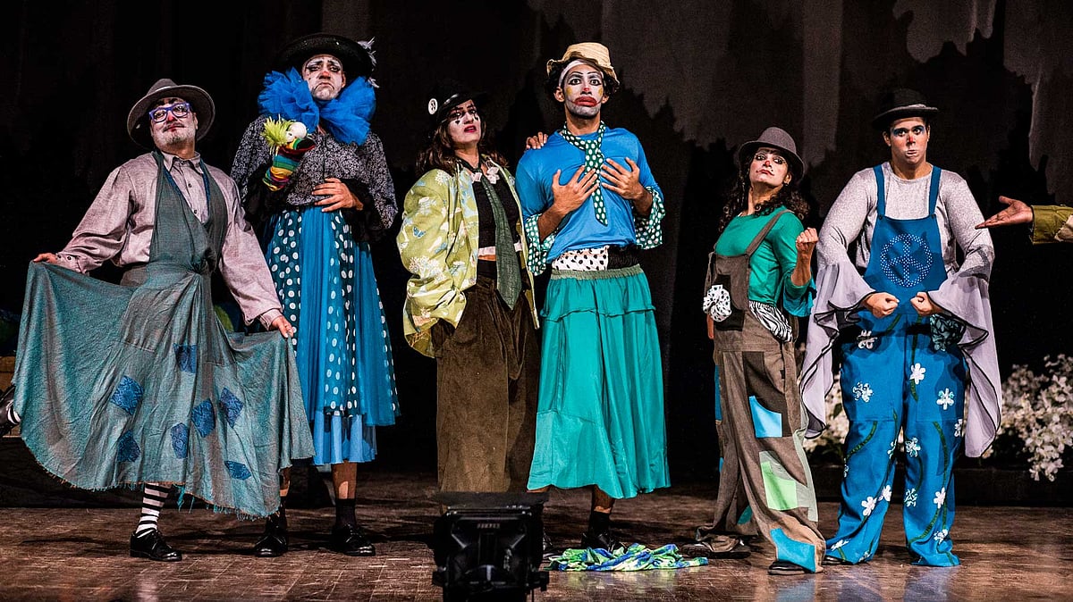 Rajat Kapoor’s <i>I Don’t Like It As You Like It </i>is rich in language, sharp in satire, a visual marvel and absolutely hilarious