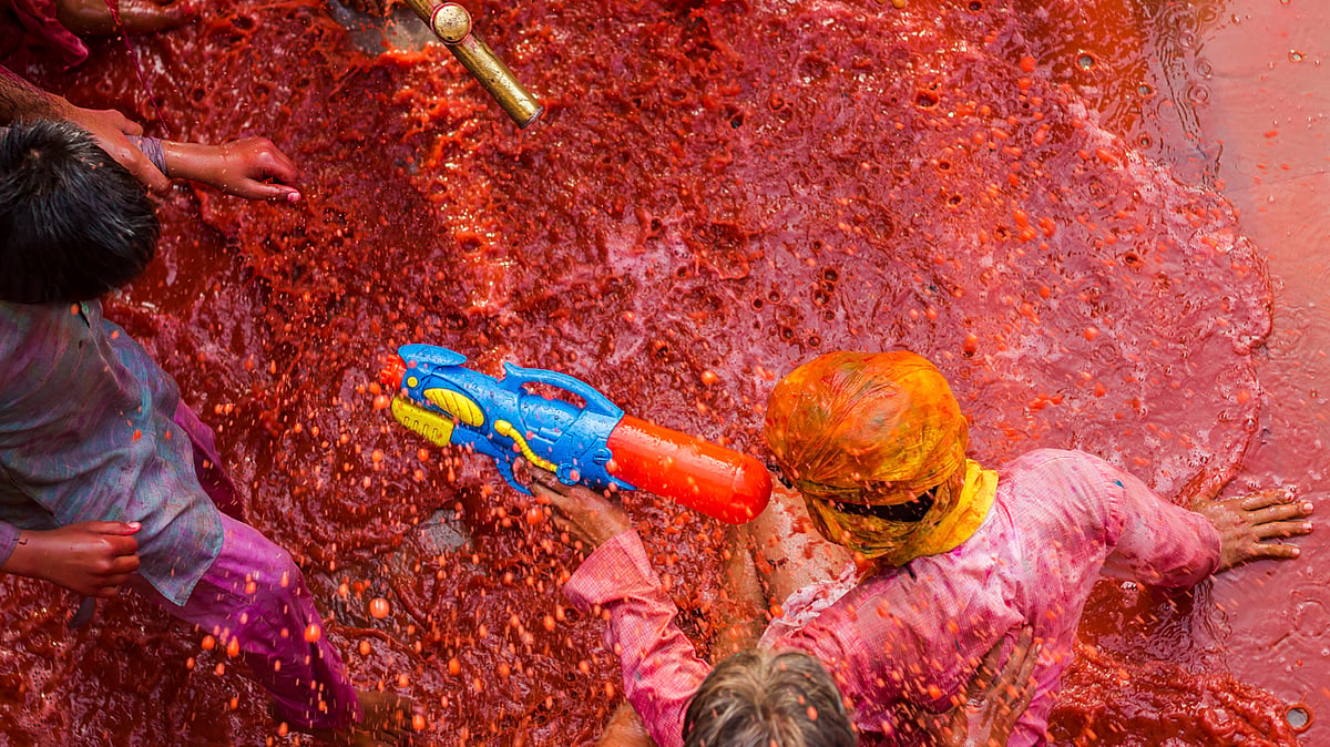 Waterproof gadgets are the a good buy this Holi. (Photo: iStockphoto)