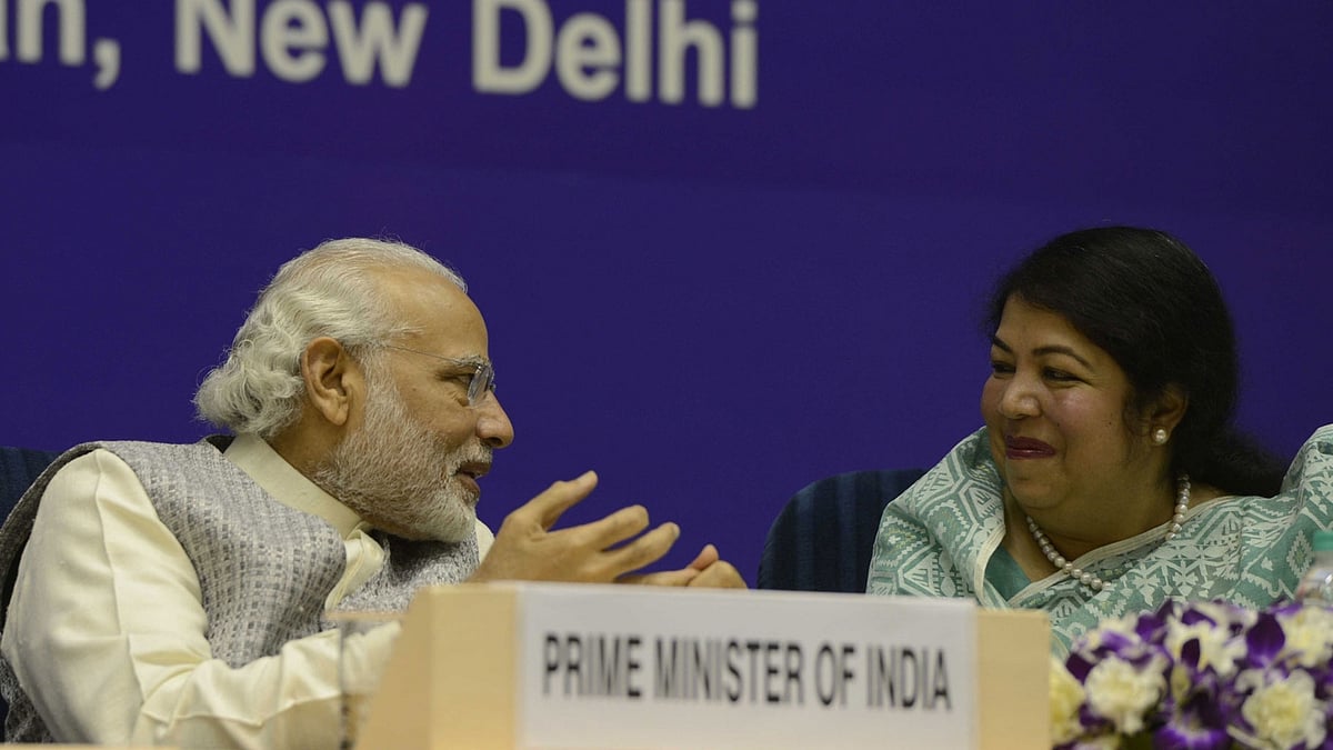 Prime Minister Narendra Modi and Speaker of the Parliament of Bangladesh Shirin Sharmin Chaudhury at the National Conference of Women Legislators. (Photo: IANS)