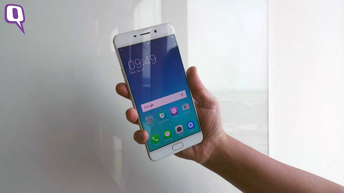 Oppo F1 Plus. (Photo: <b>The Quint</b>)