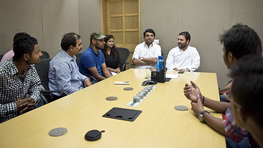 Rahul Gandhi sat down with students from NIT. (Photo: Twitter/<a href="https://twitter.com/OfficeOfRG">RGofficial</a>)