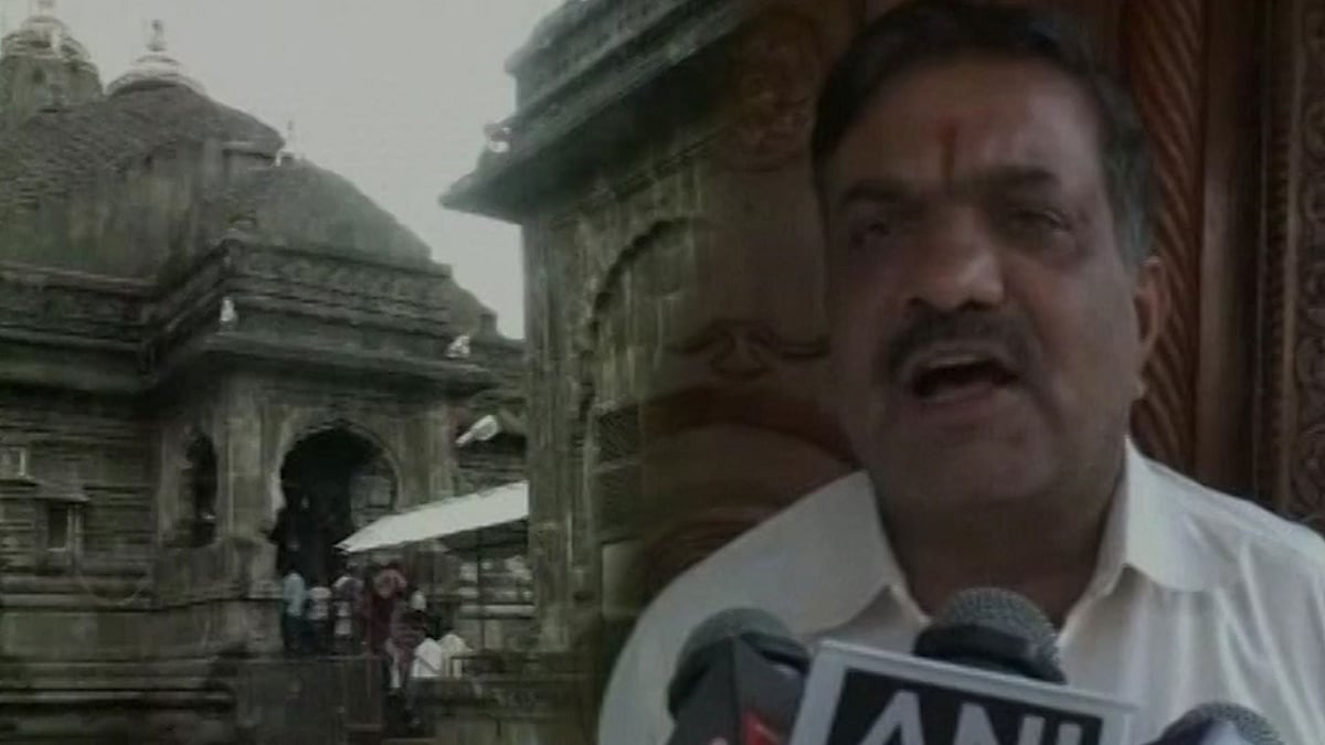 Trimbakeshwar Temple authorities do not wish to discriminate on the basis of gender and have restricted the entry of men in the temple as well. (Photo: ANI Screengrab)