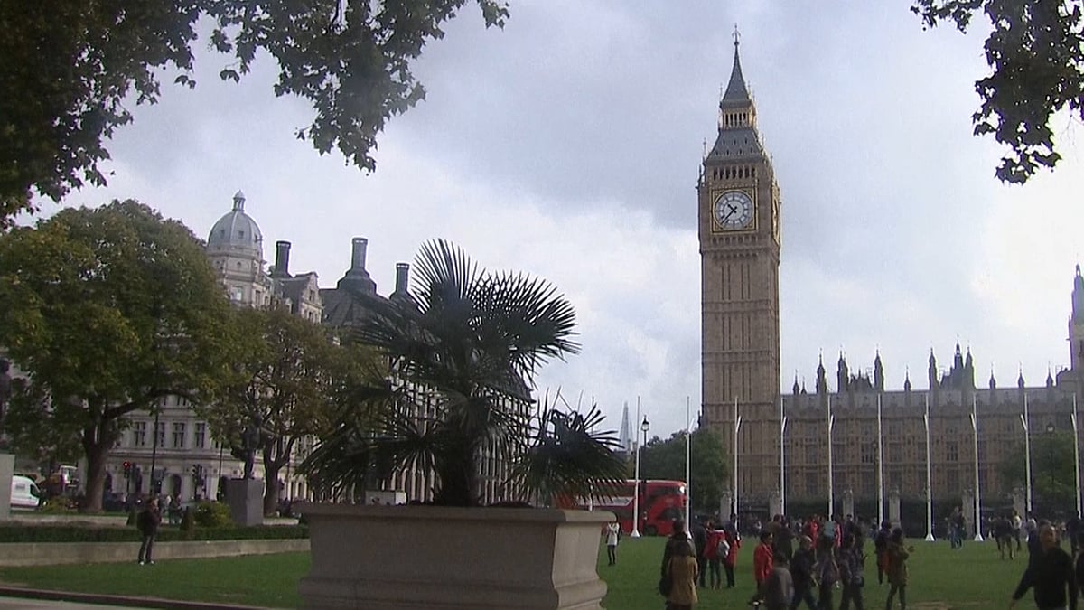 London’s iconic Big Ben clock tower will be shut in January 2017 for repairs for almost 3 years. (Photo: AP Screengrab)