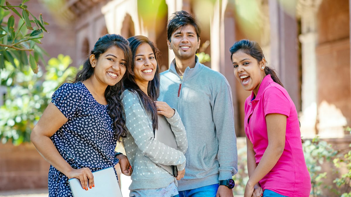 

NLS class turns up in shorts after professor targets student with ‘dress properly’ comments. (Photo: IStockphoto))