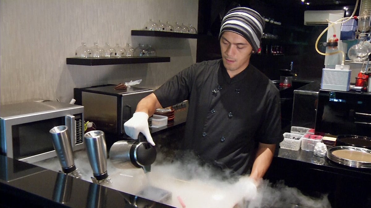 Molecular gastronomy has been popping up on the menus of upscale restaurants in Jakarta for the past few years. (Photo: AP Screengrab)