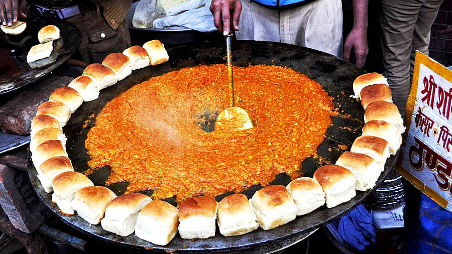 Street food is a quintessential part of every Indian’s life. No matter how old or rich you become, a gourmet experience can never blur the memories of street food for an Indian. It’s the love affair which can never sour (Photo courtesy: Wikipedia)