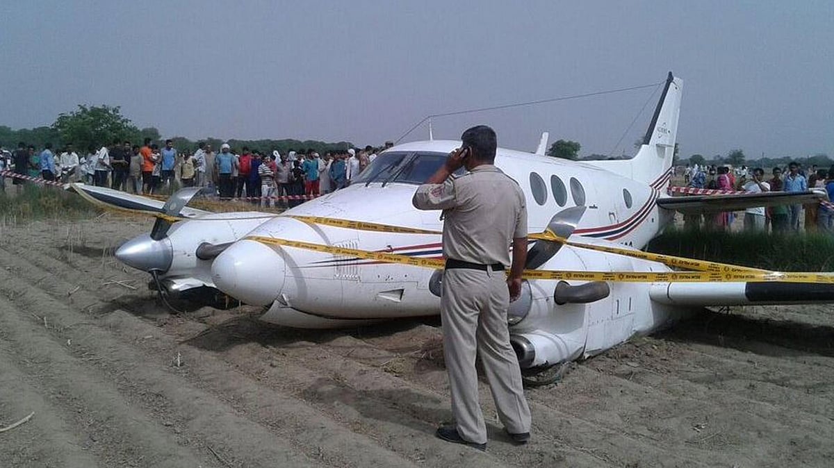 

The six-seater Beech King Air C-90A aircraft with seven people onboard, crash landed near Delhi’s Najafgarh area due to engine failure. (Photo: ANI screengrab)