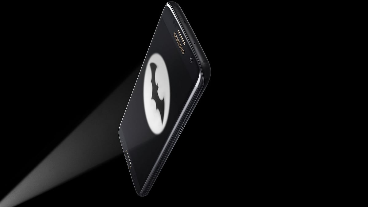 The Batman Injustice Edition of Samsung Galaxy S7 Edge is cool. (Photo: Samsung)