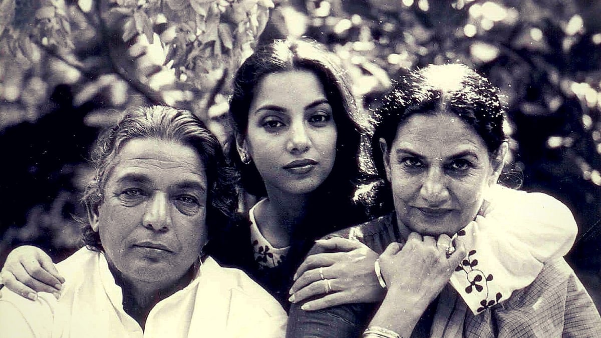 Poet Kaifi Azmi with daughter Shabana Azmi and wife Shaukat Azmi. 