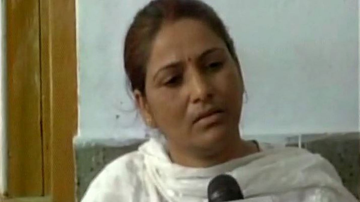  Manorama Devi, JD(U) MLC and mother of the accused Rocky Yadav. (Photo Courtesy :<a href="https://twitter.com/ANI_news?ref_src=twsrc%5Egoogle%7Ctwcamp%5Eserp%7Ctwgr%5Eauthor">Twitter/@ANI_news</a>)