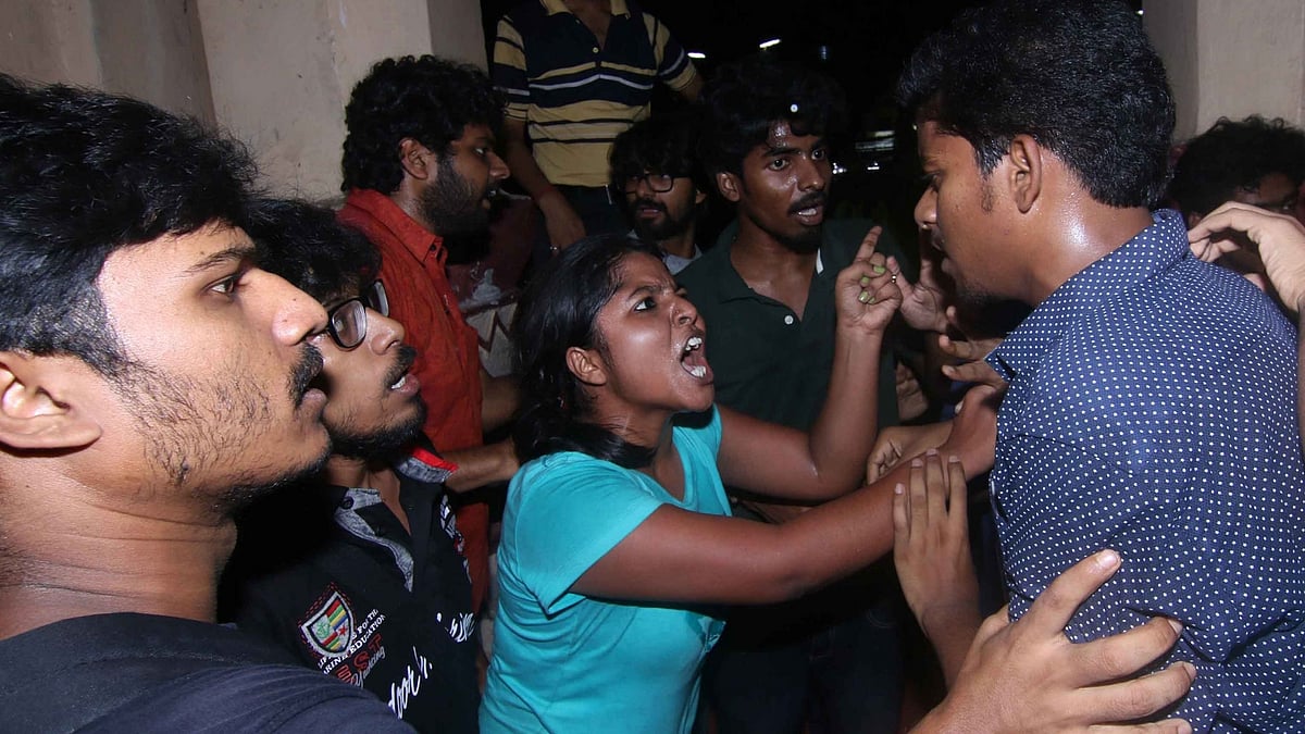  Left and ABVP students clash with each other during screening of the film <i>“Buddha In A Traffic Jam”</i> at Jadavpur University campus in Kolkata on May 6, 2016. (Photo: IANS)