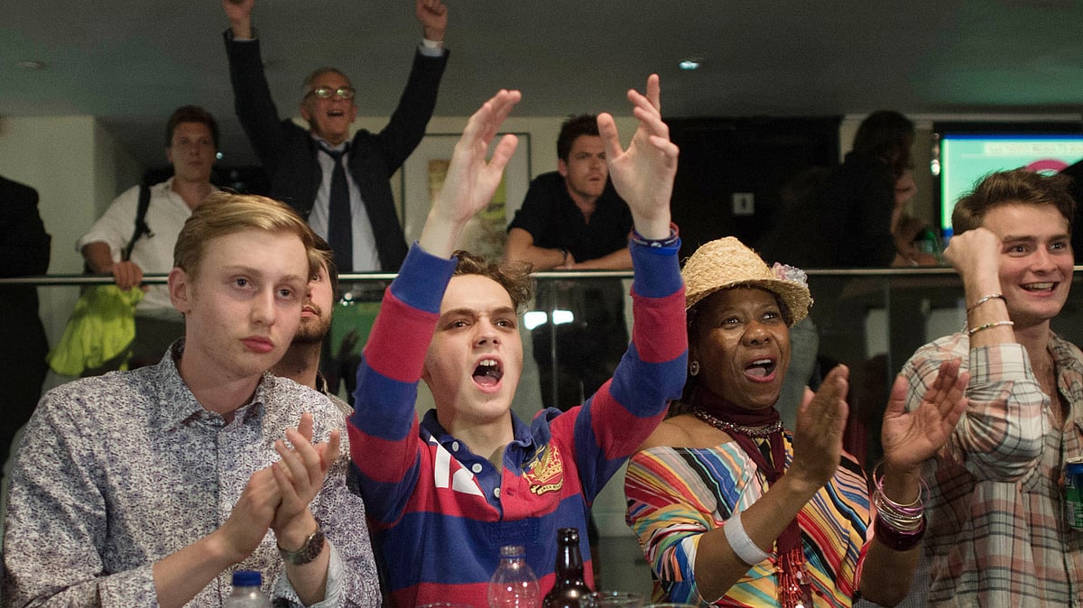 Supporters of leaving the EU celebrate at a party hosted by Leave.EU in central London as they watch results come in from around the country after EU referendum, June 24, 2016. (Photo: AP)