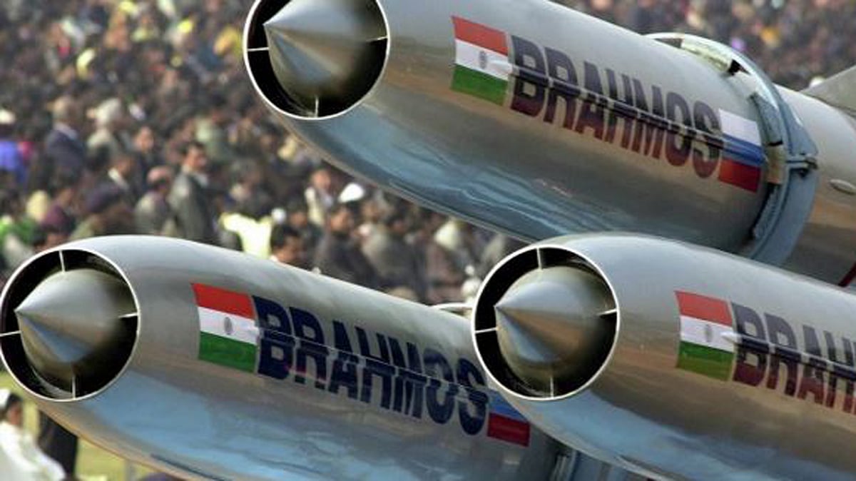 BrahMos Missiles. This image is for representational purposes. (Photo Courtesy: <a href="https://twitter.com/SputnikMundo/status/736589130197405697">Twitter/@SputnikMundo</a>)