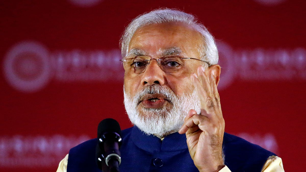

President Barack Obama listens as Indian Prime Minister India Narendra Modi speaks to members of the media during their meeting in the Oval Office. (Photo: AP)
