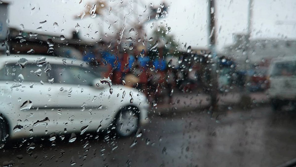 Monsoon in Mumbai. (Photo courtesy: <a href="https://www.facebook.com/mohitrameshbhardwaj">Mohit Bhardawaj/Facebook</a>)