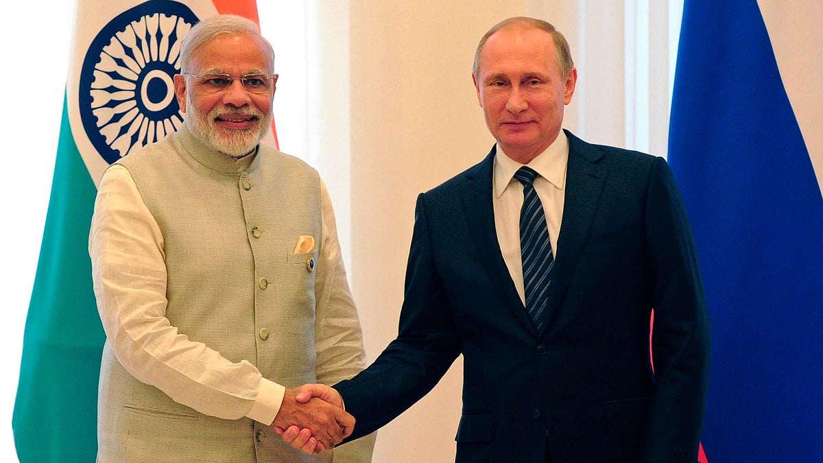 Prime Minister Narendra Modi (L) and Russian President Vladimir Putin. (Photo: AP)